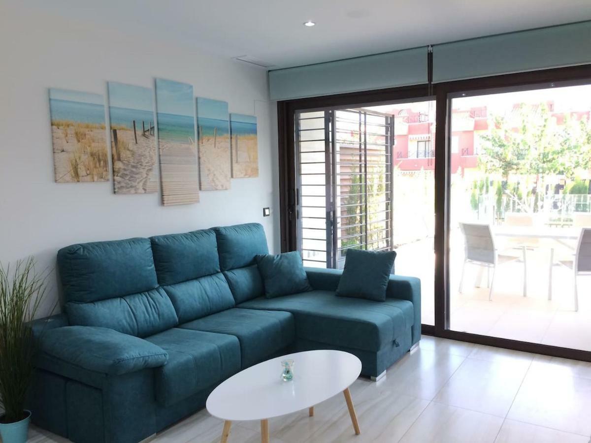 Exclusive New Apartment On The Beach Пілар-де-ла-Орадада Екстер'єр фото