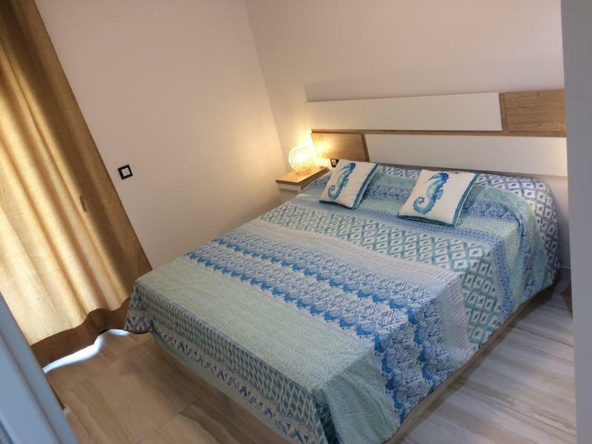Exclusive New Apartment On The Beach Пілар-де-ла-Орадада Екстер'єр фото
