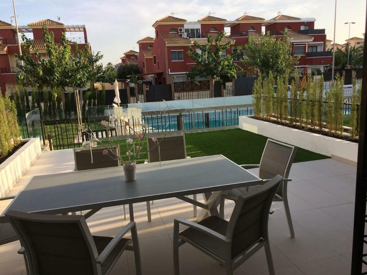 Exclusive New Apartment On The Beach Пілар-де-ла-Орадада Екстер'єр фото